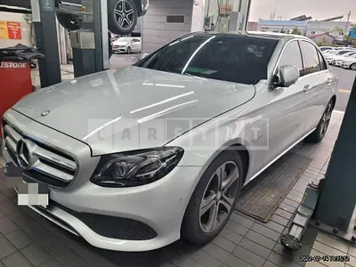 Photo 1 of 23: 2016 Mercedes-Benz E300 — Korean insurance auction