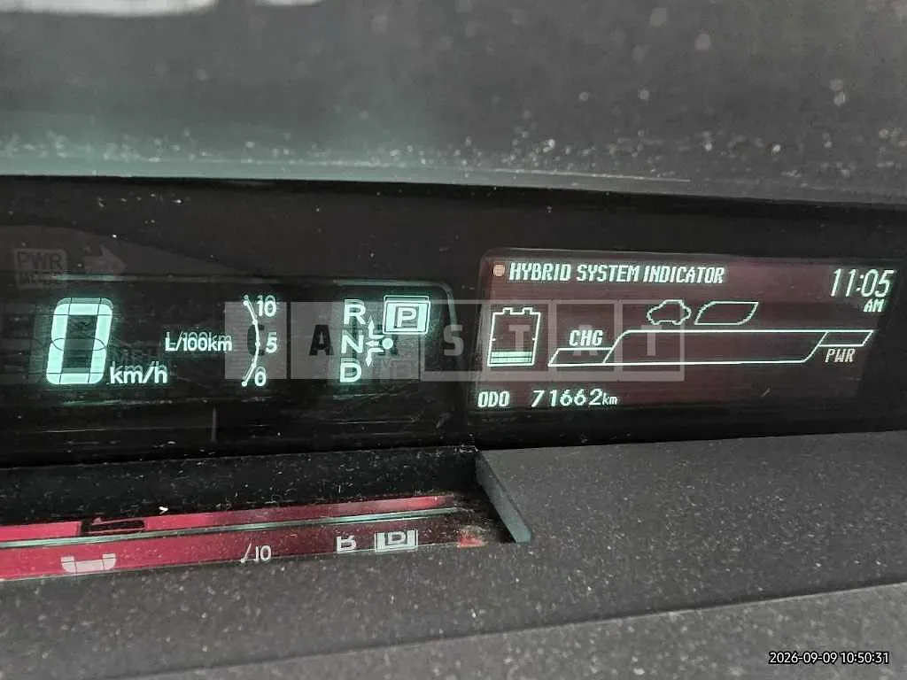 Photo 2 of 21: 2015 Toyota Prius — Korean insurance auction