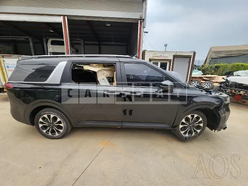 Photo 2 of 15: 2023 Kia Carnival, VIN KNANB813BPS235598 — Korean insurance auction