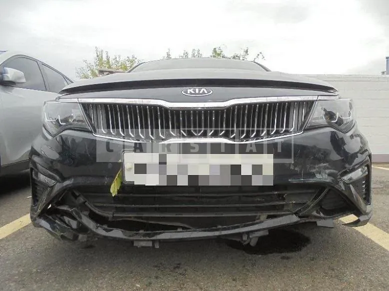 Photo 2 of 19: 2018 Kia K5 — Korean insurance auction