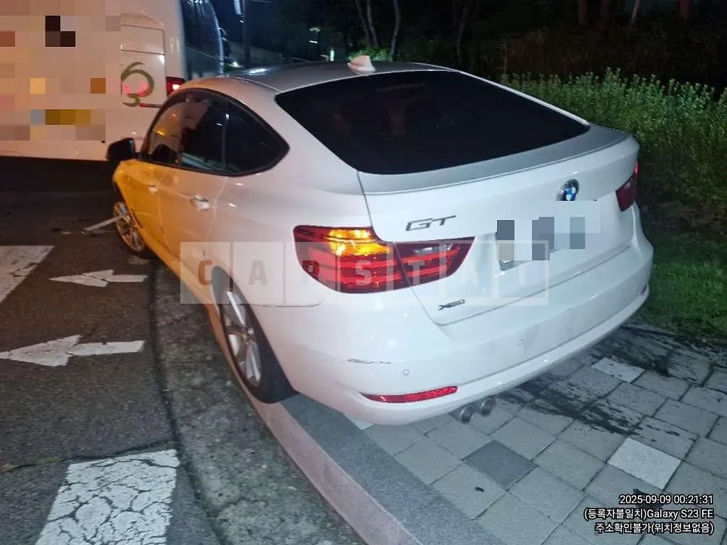 Photo 2 of 36: 2016 BMW 320d xDrive GT — Korean insurance auction