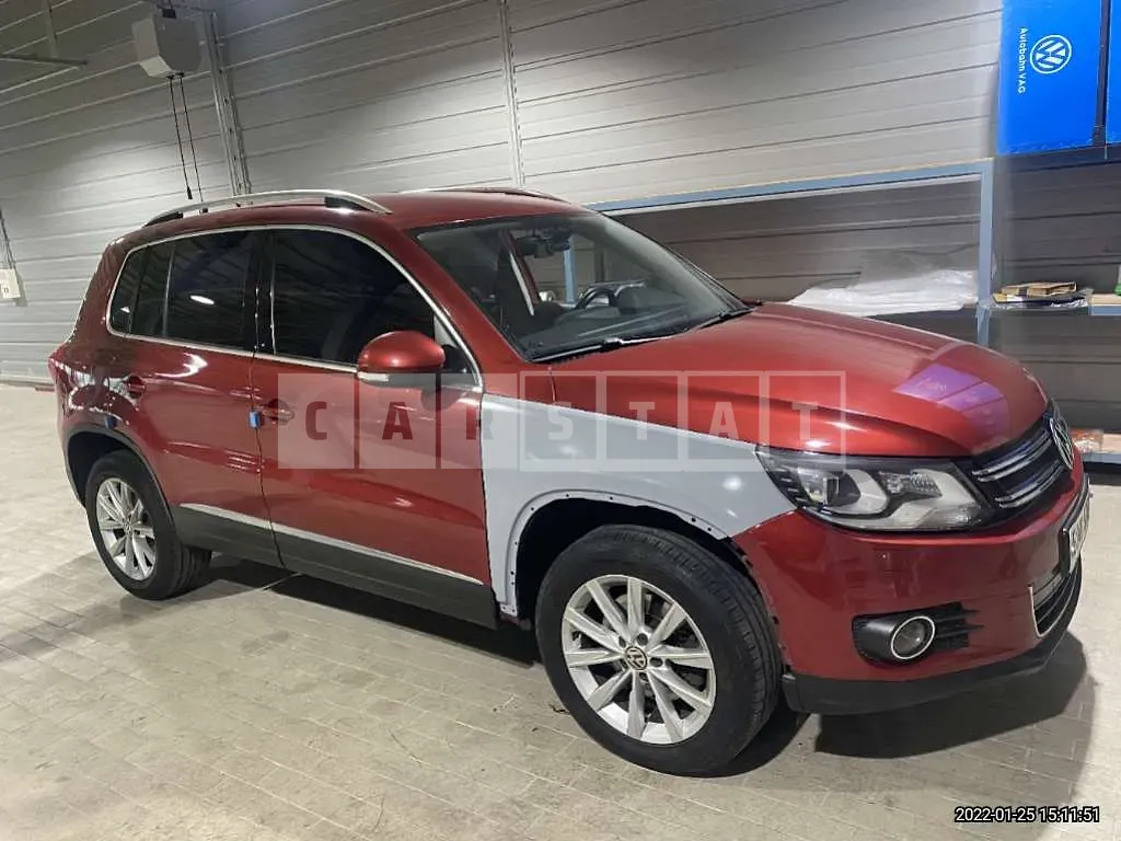 Photo 2 of 7: 2015 Volkswagen Tiguan 2.0 TDI Blue Motion, VIN ZZ5NZFW0013622016 — Korean insurance auction