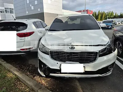 Photo 1 of 44: 2018 Kia Carnival — Korean insurance auction