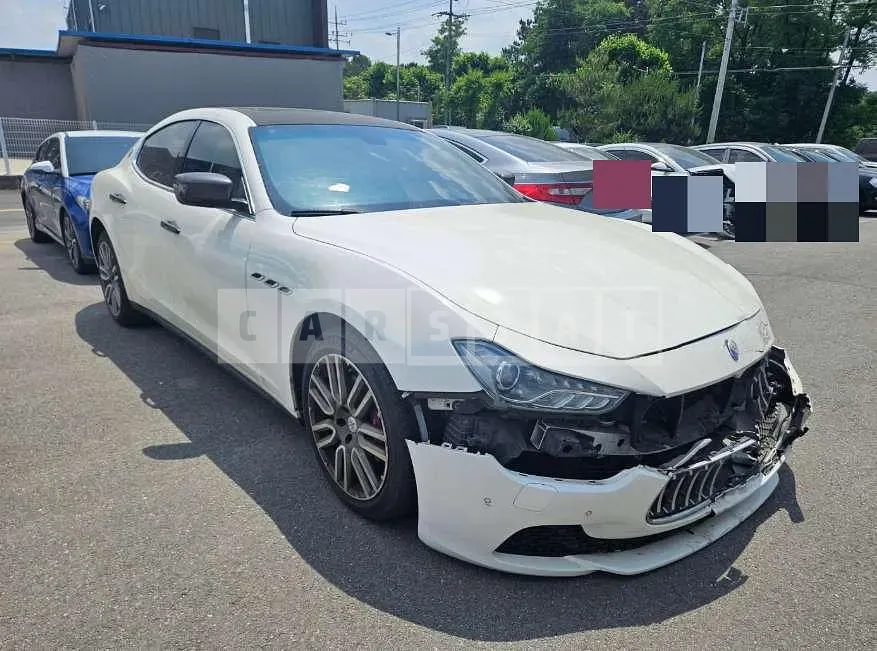 Photo 2 of 5: 2015 Maserati Ghibli — Korean insurance auction