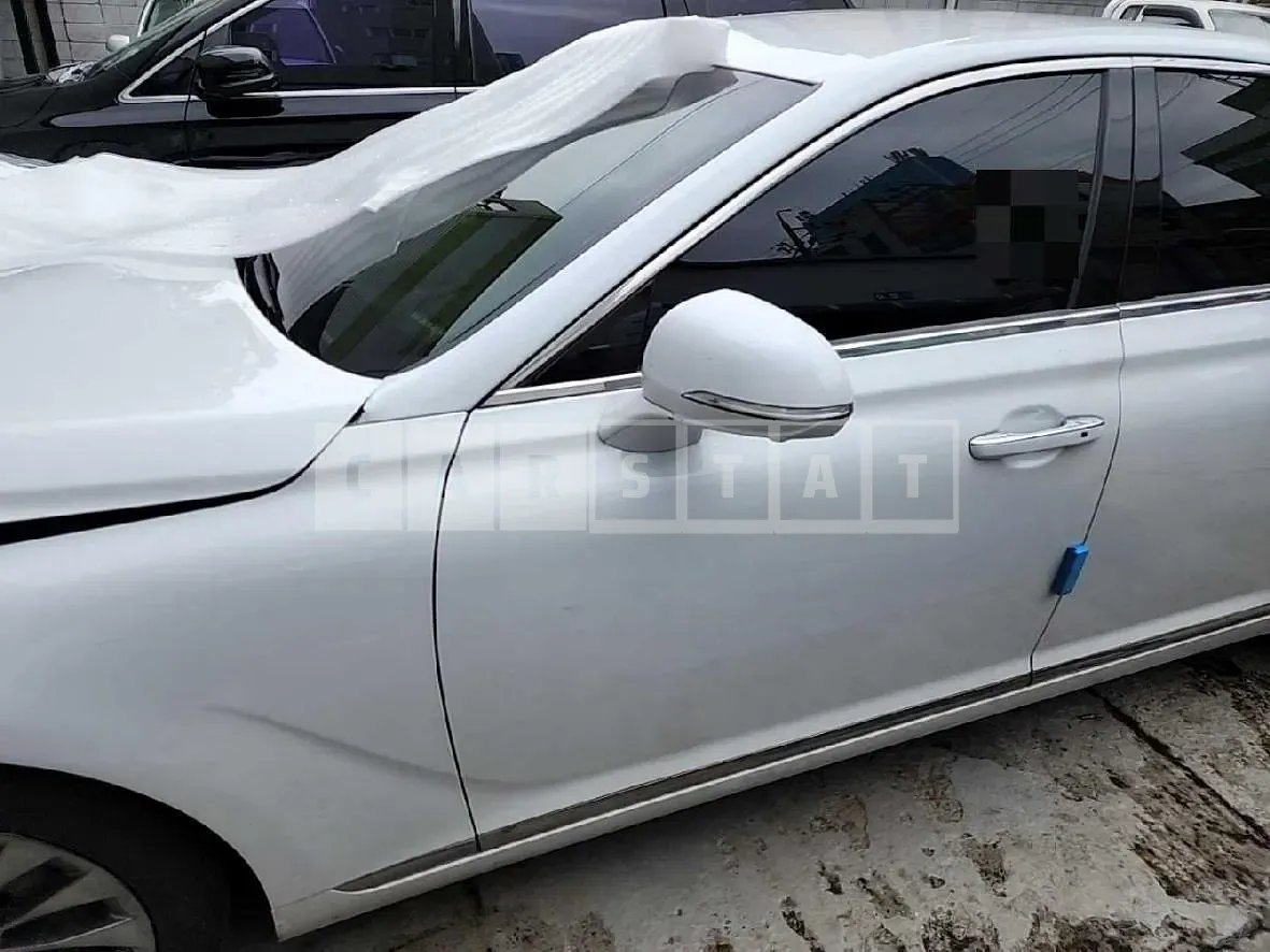 Photo 2 of 33: 2016 Genesis EQ900 — Korean insurance auction