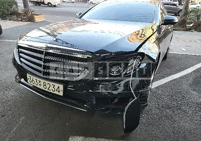 Photo 1 of 6: 2020 Mercedes-Benz E220d 4Matic, VIN WDDZF0FB4LA751878 — Korean insurance auction
