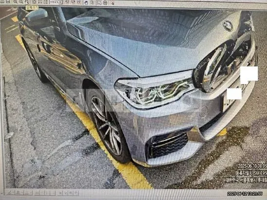 Photo 2 of 4: 2018 BMW 530i xDrive — Korean insurance auction