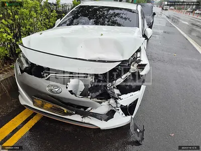 Photo 1 of 14: 2018 Hyundai IONIQ Electric, VIN KMHC851HFJU024400 — Korean insurance auction