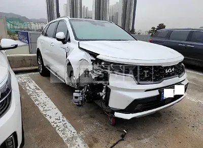 Photo 1 of 15: 2023 Kia Sorento, VIN KNARF81BHPA198142 — Korean insurance auction