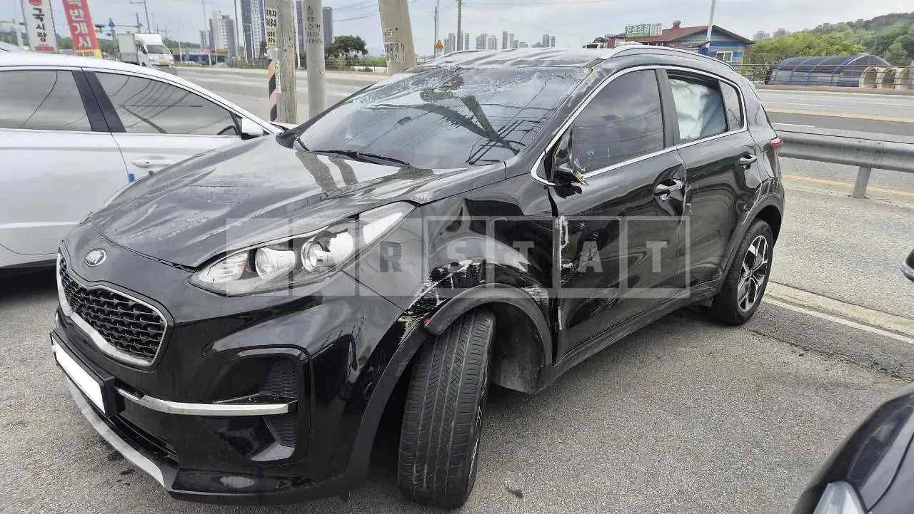 Photo 2 of 14: 2019 Kia Sportage, VIN KNAPN813BLK762124 — Korean insurance auction