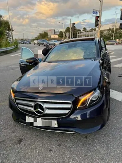 Photo 1 of 6: 2019 Mercedes-Benz E300 — Korean insurance auction