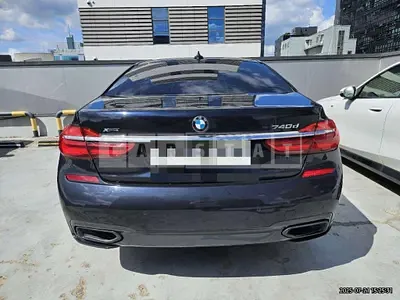Photo 1 of 41: 2018 BMW 740d xDrive WLTP — Korean insurance auction
