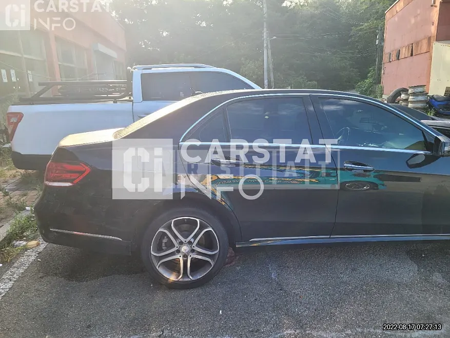 Photo 2 of 19: 2015 Mercedes-Benz E250 BlueTec 4Matic — Korean insurance auction
