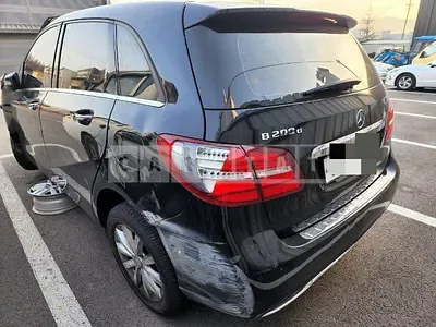 Photo 1 of 19: 2017 Mercedes-Benz B200 d, VIN WDDMH0JBXHN182952 — Korean insurance auction