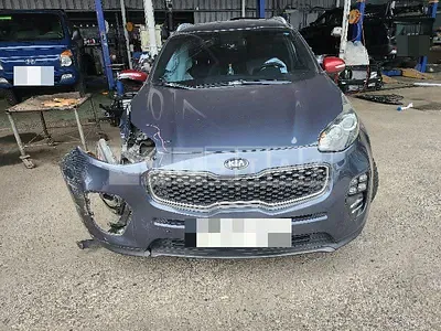 Photo 1 of 12: 2015 Kia Sportage — Korean insurance auction