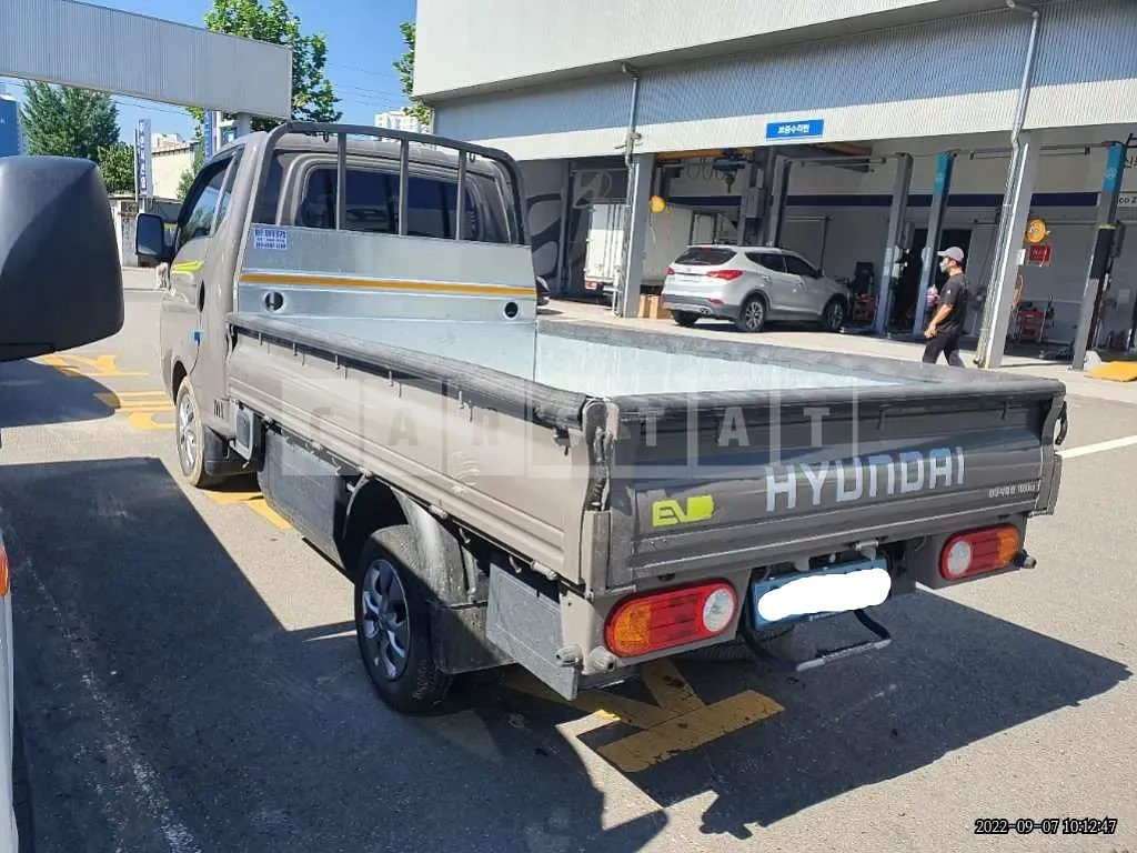 Photo 2 of 9: 2021 Ravon Hyundai Potter 2 Institutes, VIN KMFZCZ7NFMU019311 — Korean insurance auction