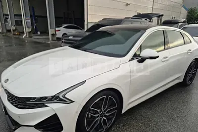 Photo 1 of 14: 2020 Kia K5 — Korean insurance auction