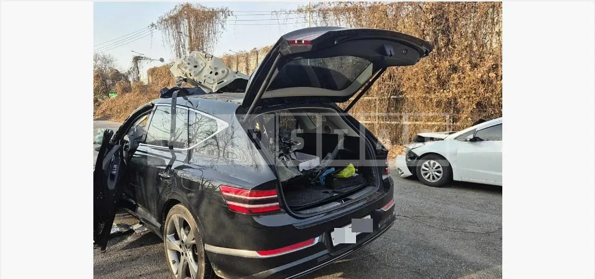 Photo 2 of 15: 2020 Genesis GV80 Diesel 4WD — Korean insurance auction