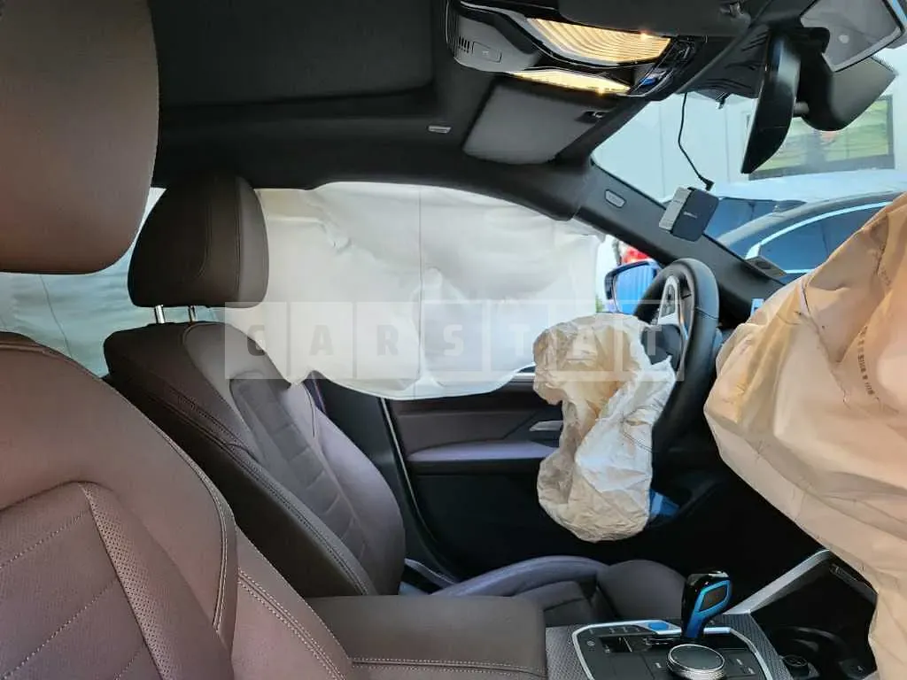 Photo 2 of 15: 2022 BMW i4, VIN WBY71AW09NFN05840 — Korean insurance auction