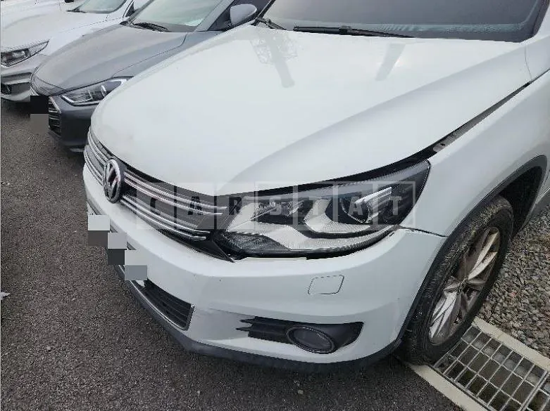 Photo 2 of 10: 2015 Volkswagen Tiguan 2.0 TDI Blue Motion — Korean insurance auction