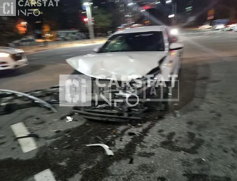 Photo 2 of 8: 2016 Kia K5 2.0 (Hybrid) — Korean insurance auction