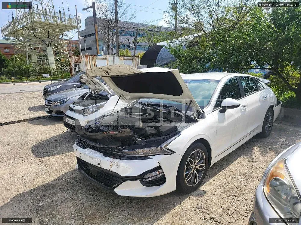Photo 2 of 8: 2020 Kia K5, VIN KNAG741BBLA055501 — Korean insurance auction
