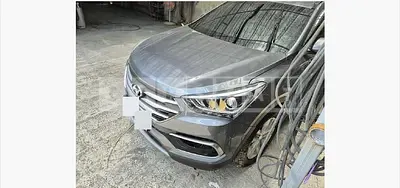 Photo 1 of 32: 2018 Hyundai Santa Fe DM — Korean insurance auction