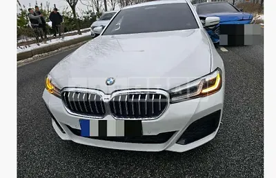 Photo 1 of 26: 2021 BMW 520i — Korean insurance auction