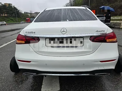 Photo 1 of 24: 2021 Mercedes-Benz E220d 4Matic — Korean insurance auction