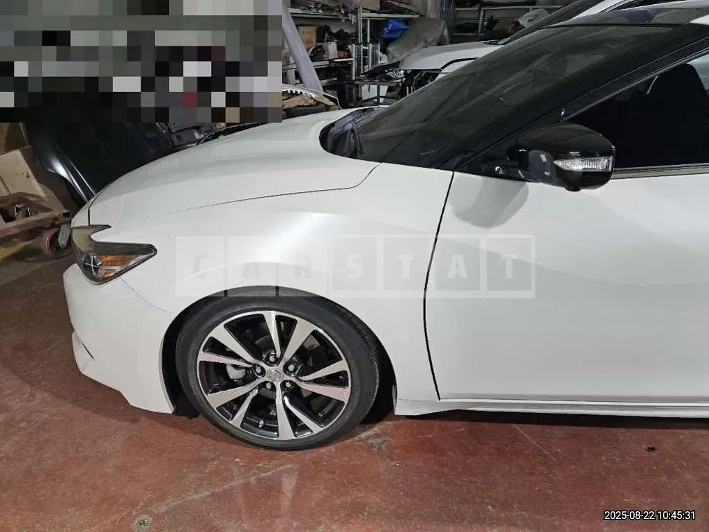 Photo 2 of 21: 2017 Nissan Maxima — Korean insurance auction