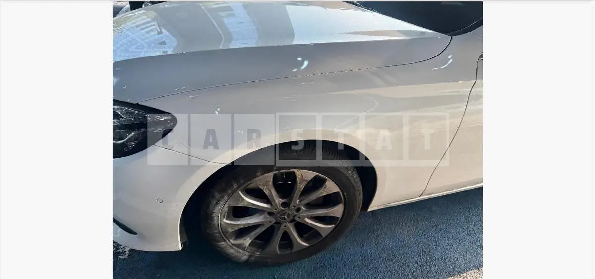 Photo 2 of 27: 2019 Mercedes-Benz E300 4Matic — Korean insurance auction
