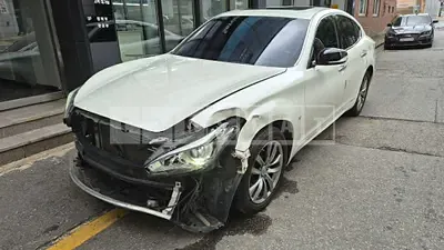 2016 Infiniti Q70 3.7
