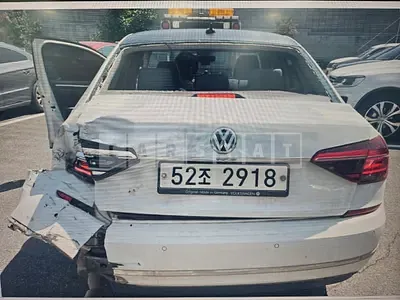 Photo 1 of 15: 2018 Volkswagen Passat 1.8 TSI — Korean insurance auction