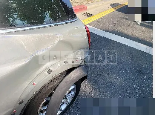 Photo 2 of 16: 2020 MINI Cooper — Korean insurance auction