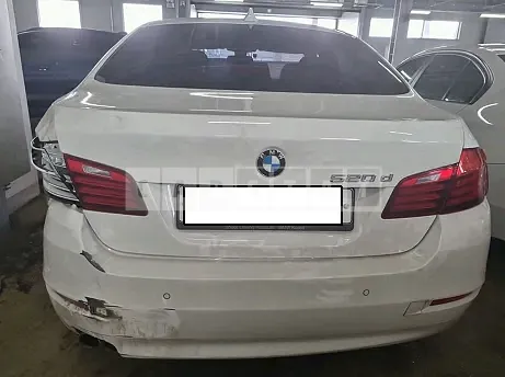 Photo 2 of 17: 2015 BMW 520d, VIN WBA5E5109FG063288 — Korean insurance auction