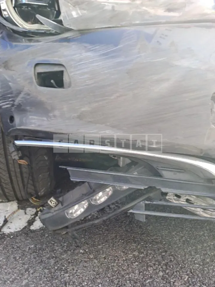 Photo 2 of 46: 2016 BMW 730Ld xDrive, VIN WBA7G6103GG508845 — Korean insurance auction