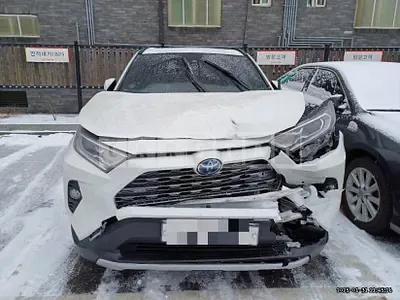 Photo 1 of 22: 2019 Toyota RAV4 Hybrid AWD — Korean insurance auction