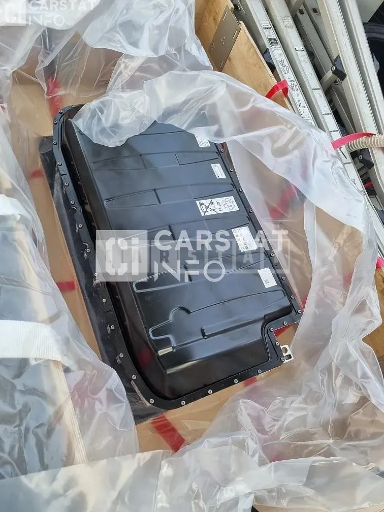 Photo 2 of 2: 2021 Mercedes-Benz Battery E300 e 4Matic, VIN W1KZF5EB0MA957182 — Korean insurance auction