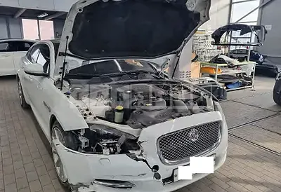 Photo 1 of 16: 2015 Jaguar XJ 3.0d, VIN SAJAA2228FNV87816 — Korean insurance auction