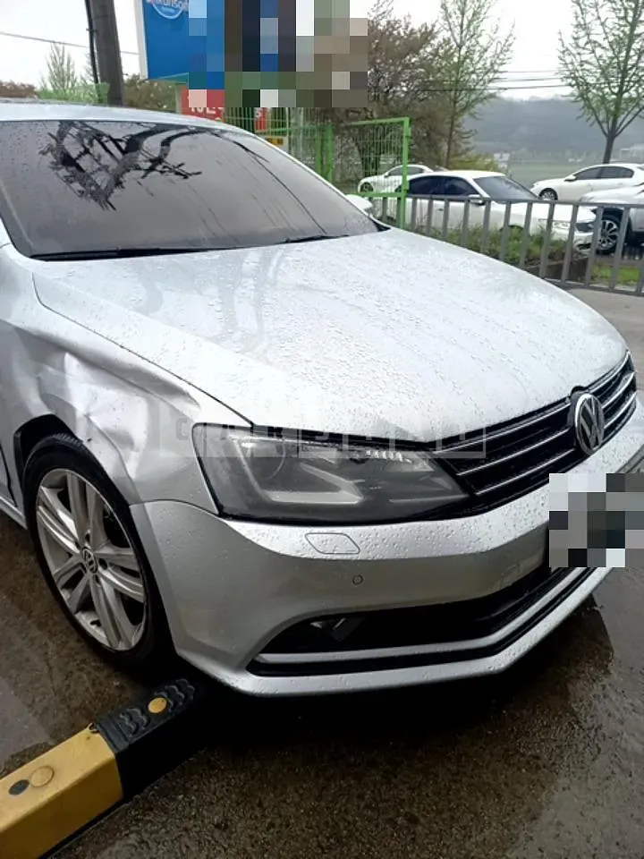 Photo 2 of 6: 2015 Volkswagen Jetta 2.0 TDI BMT Premium — Korean insurance auction