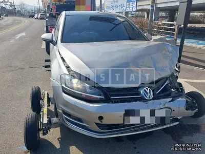 Photo 1 of 13: 2015 Volkswagen Golf 2.0 TDI BMT, VIN WVWZZZAUZGW031837 — Korean insurance auction