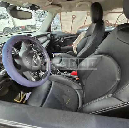 Photo 2 of 42: 2016 MINI Cooper D Five-Door — Korean insurance auction