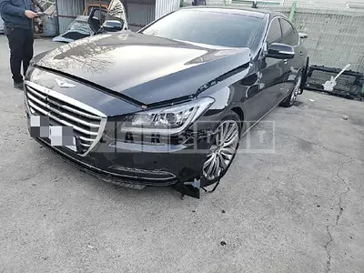Photo 1 of 15: 2016 Genesis Dh — Korean insurance auction