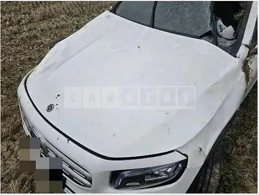 Photo 2 of 16: 2020 Mercedes-Benz GLB220 — Korean insurance auction