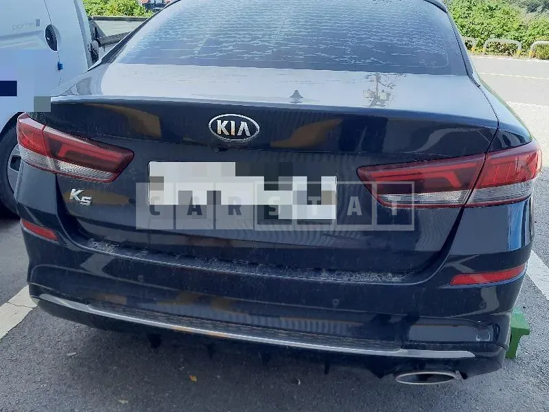 Photo 2 of 22: 2019 Kia K5 — Korean insurance auction