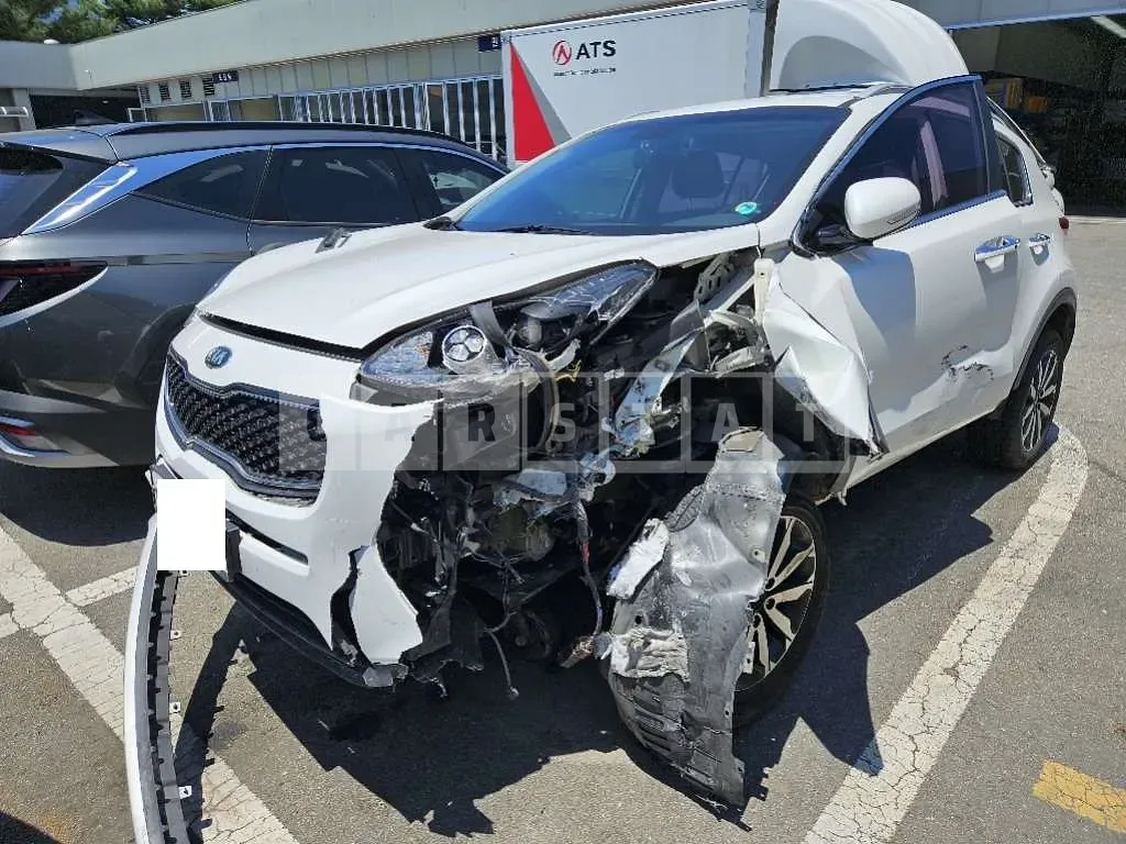 Photo 2 of 15: 2016 Kia Sportage — Korean insurance auction