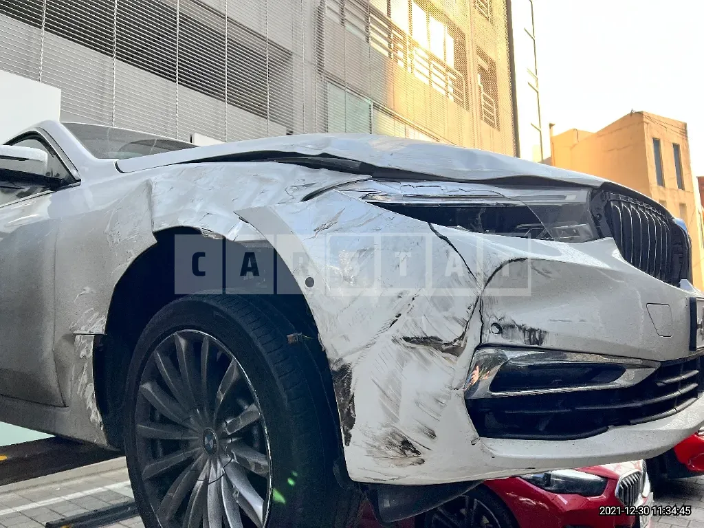 Photo 2 of 39: 2019 BMW 620d xDrive, VIN WBAJX410XKBJ23217 — Korean insurance auction