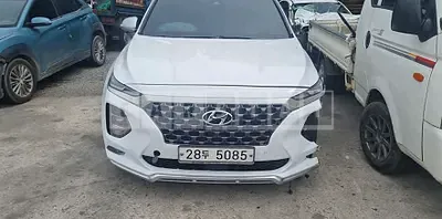 Photo 1 of 12: 2019 Hyundai Santa Fe, VIN KMHS581CDKU127404 — Korean insurance auction