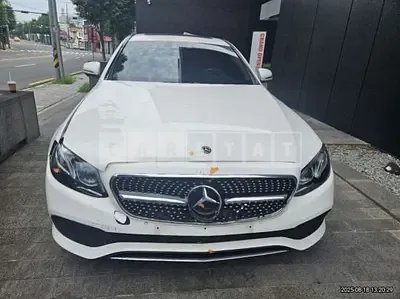 Photo 1 of 11: 2020 Mercedes-Benz E300 — Korean insurance auction