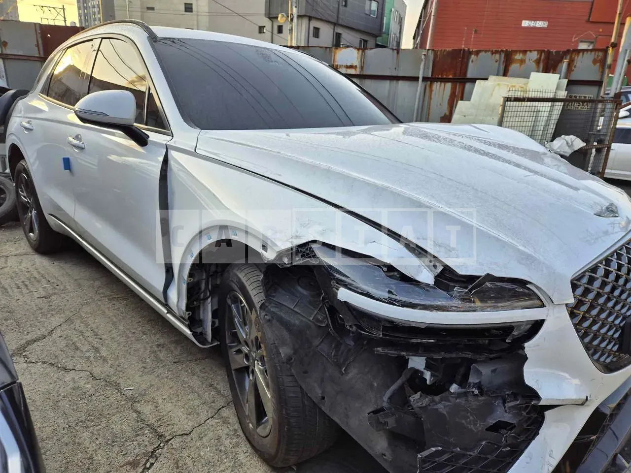 Photo 2 of 16: 2021 Genesis GV70, VIN KMTMB81ADMU013776 — Korean insurance auction